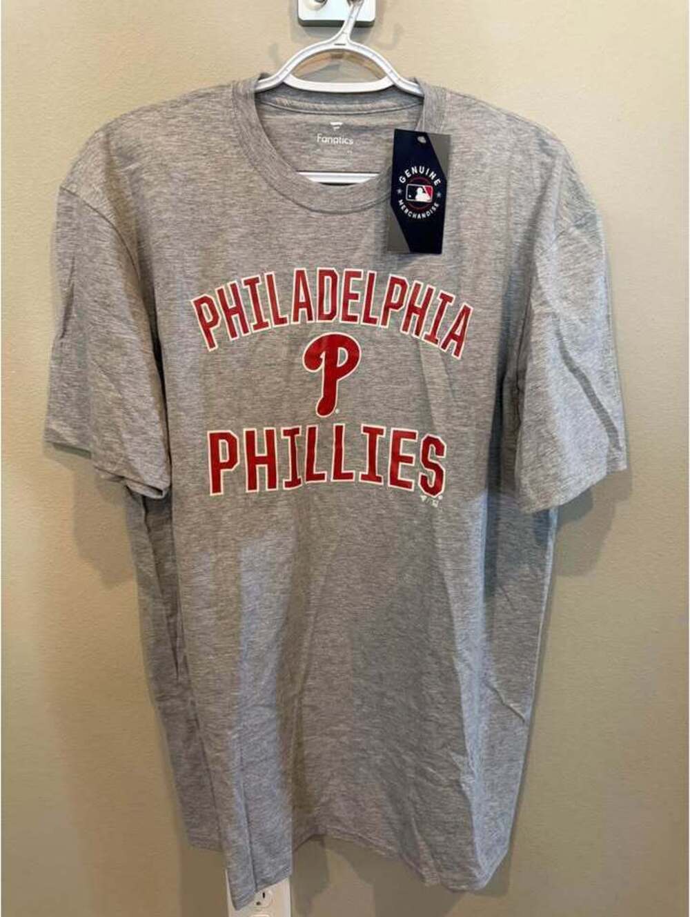 Philadelphia Phillies T-Shirt - Men's XL